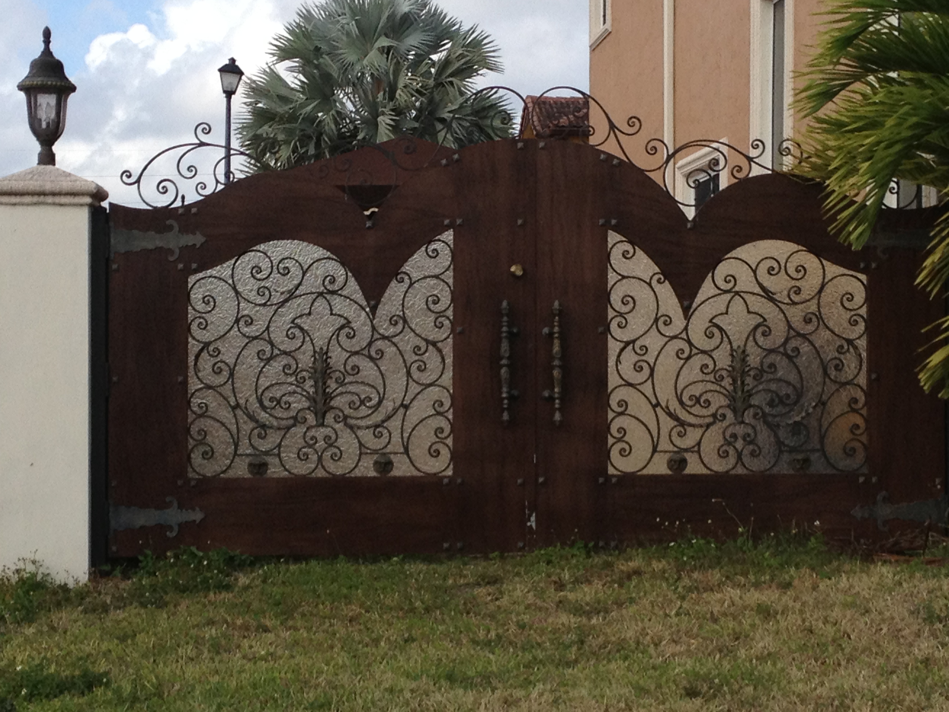 Chain Link Fencing Image