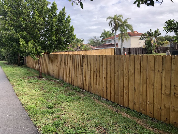 Chain Link Fencing Image